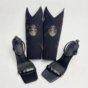 https://www.lihangzishoes.com/news/custom-women-sandaals-the-design-of-the-skeleton-strap/